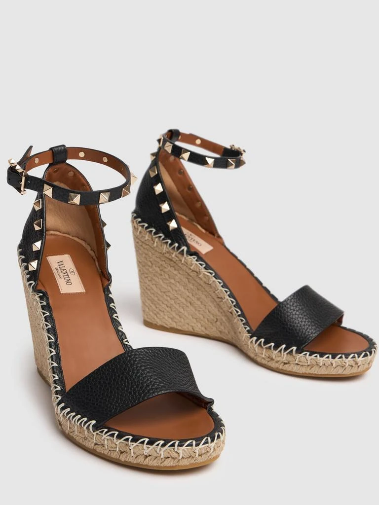 商品Valentino|105mm Rockstud Leather Wedges,价格¥6840,第2张图片详细描述