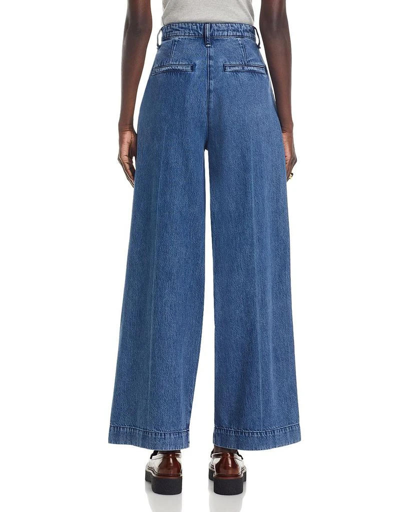Featherweight Abigal High Rise Wide Leg Jeans in Stark 商品