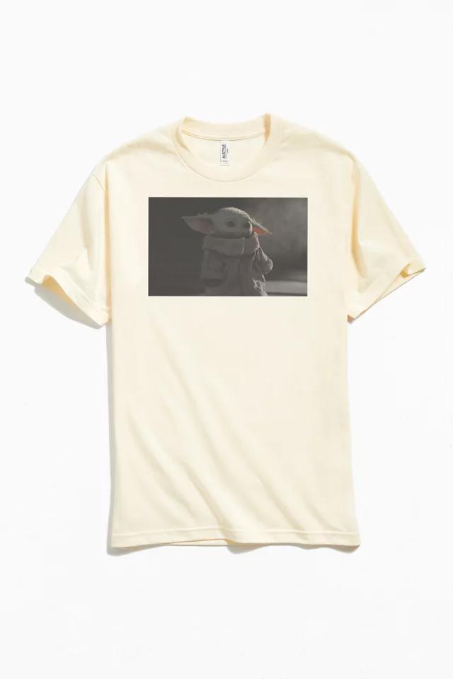 商品Urban Outfitters|Star Wars The Mandalorian Baby Yoda Tee,价格¥249,第1张图片