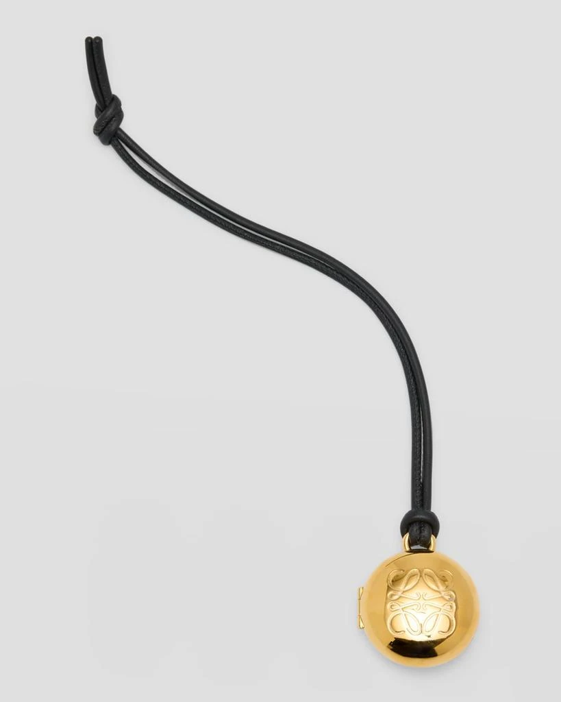 商品Loewe|Pebble Charm Locket in Brass,价格¥3476,第1张图片