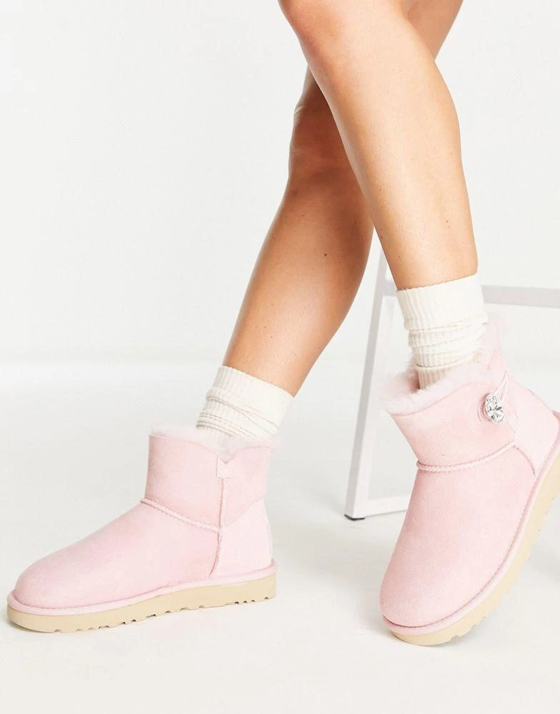商品UGG|UGG Mini Baileybutton boots in pink,价格¥1407,第4张图片详细描述