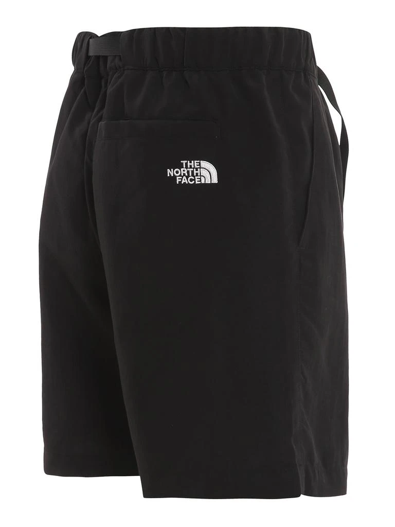 商品The North Face|The North Face Logo Patch Shorts,价格¥566,第3张图片详细描述