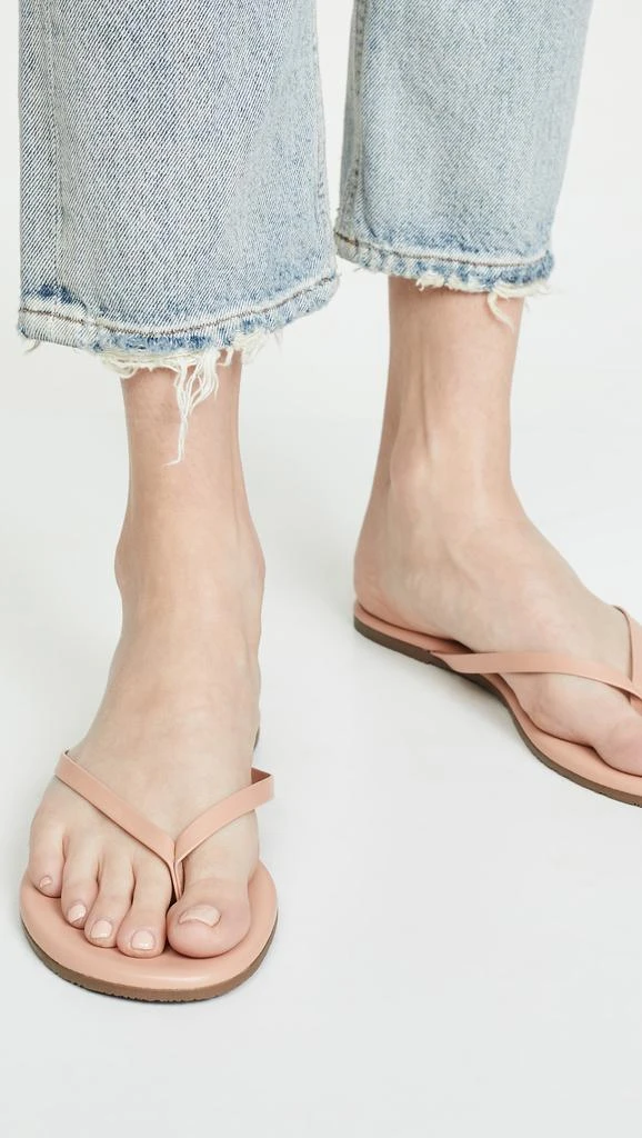 商品Tkees|TKEES Foundations 闪光色夹趾凉鞋,价格¥207,第2张图片详细描述