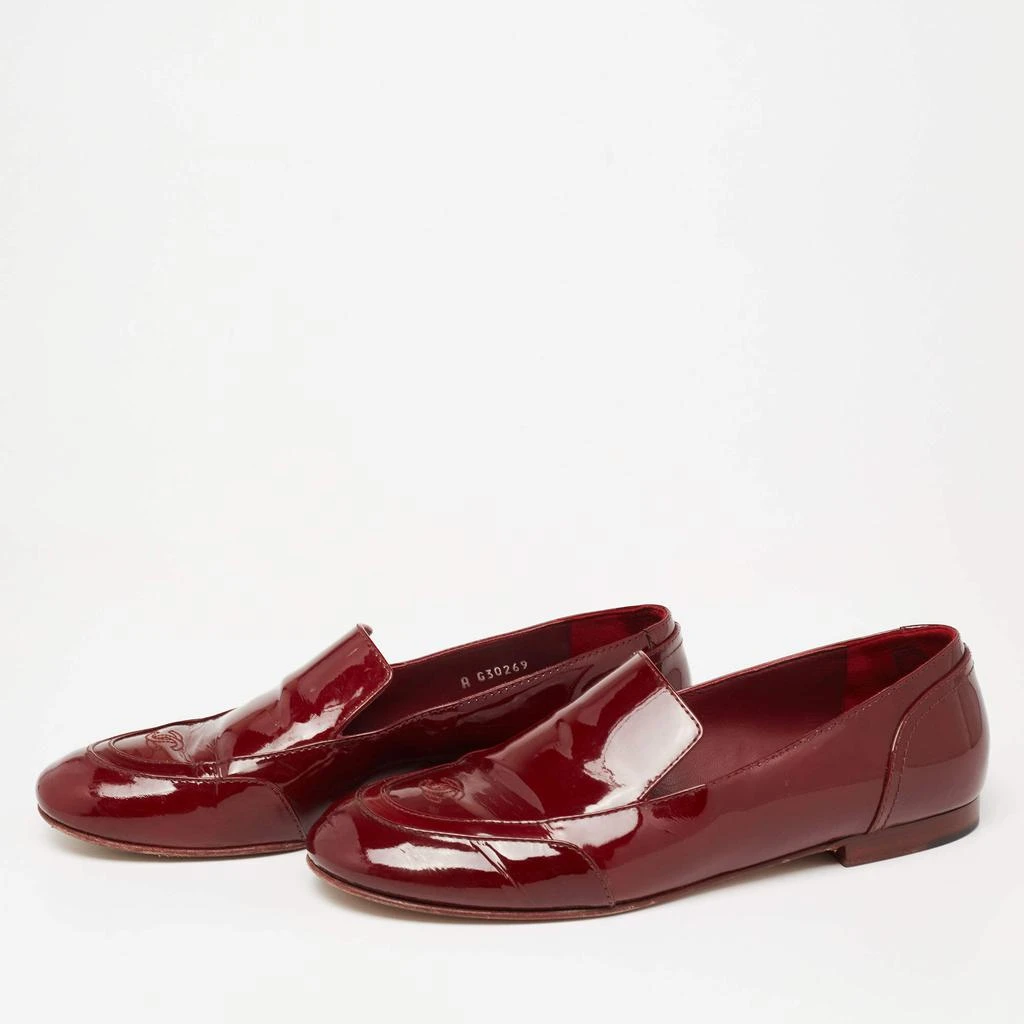 商品[二手商品] Chanel|Chanel Burgundy Patent Leather CC Loafers Size 39.5,价格¥1581,第2张图片详细描述