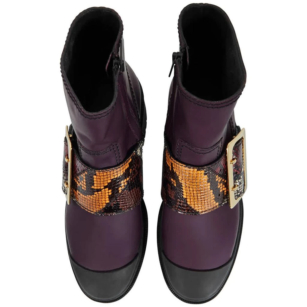 商品Burberry|The Buckle Boot In Rubberised Leather And Snakeskin In Dark Claret,价格¥2177,第3张图片详细描述