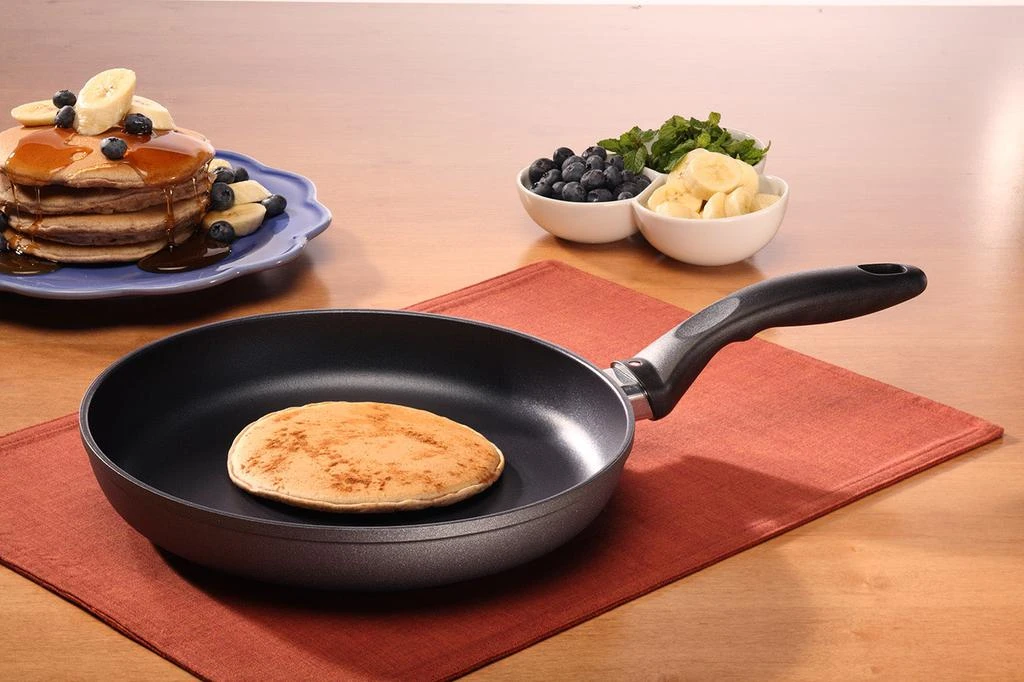 商品Swiss Diamond|Swiss Diamond 9.5" Fry Pan with Lid,价格¥948,第2张图片详细描述