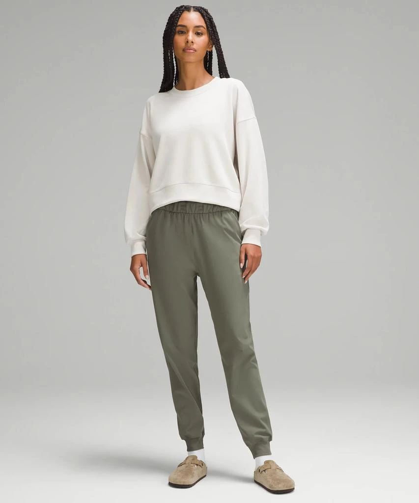 商品Lululemon|Softstreme Perfectly Oversized Cropped Crew,价格¥498,第4张图片详细描述