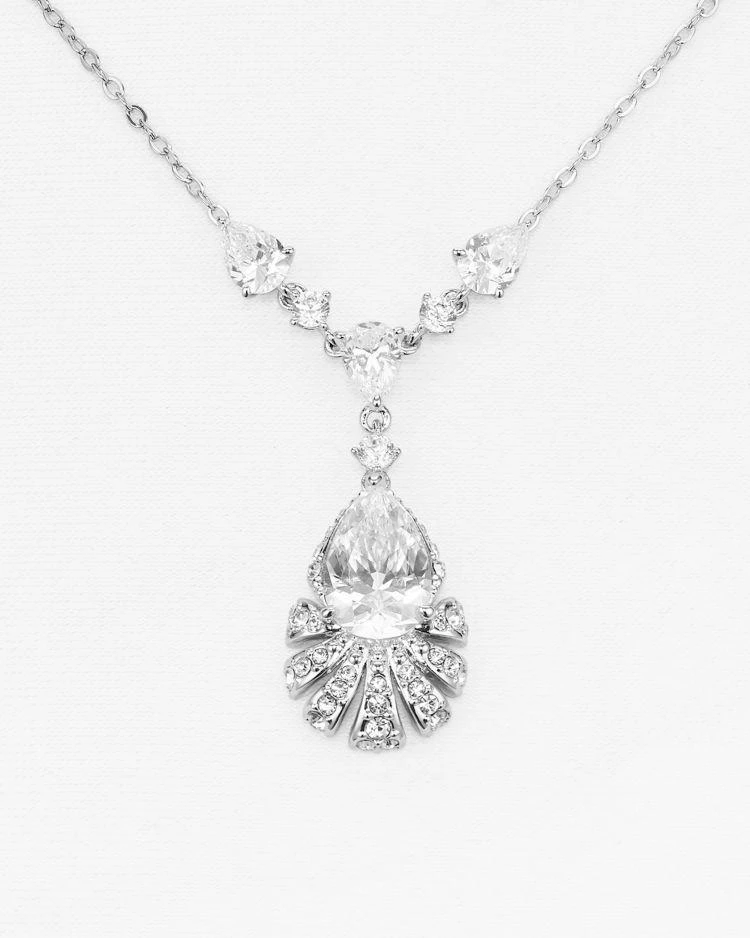 商品Nadri|Gladys Pear Drop Necklace, 15",价格¥415,第2张图片详细描述