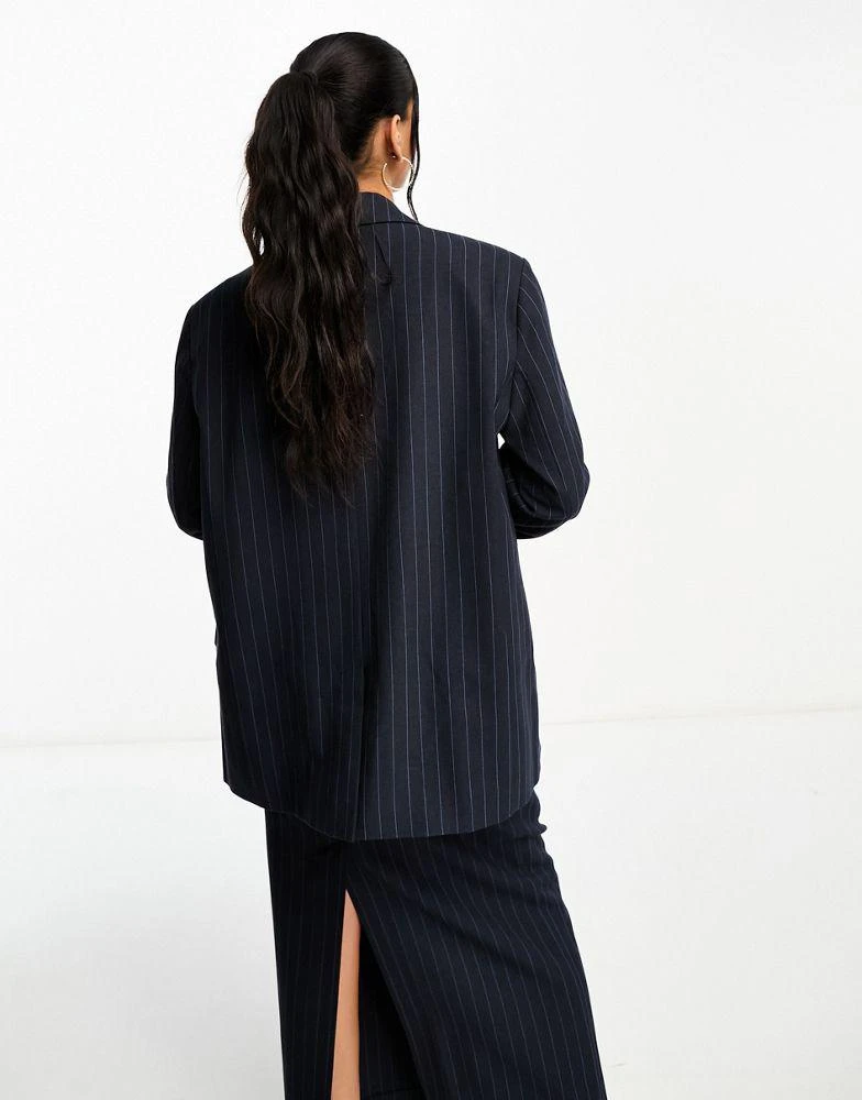 商品ASOS|ASOS DESIGN relaxed dad suit blazer in navy pinstripe,价格¥441,第2张图片详细描述