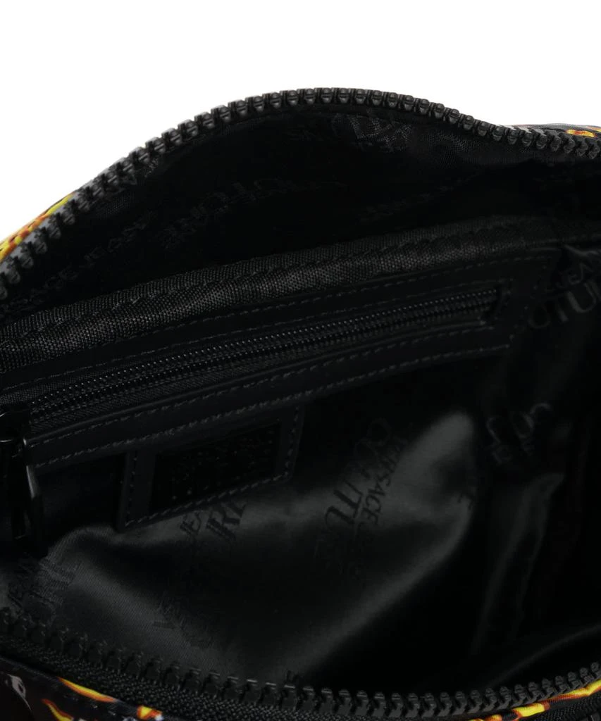 商品Versace|Versace Jeans Couture Logo Couture Belt Bag,价格¥1473,第3张图片详细描述