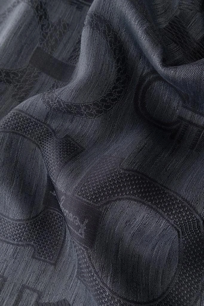 商品Salvatore Ferragamo|Salvatore Ferragamo Gancini Stole,价格¥2042,第3张图片详细描述