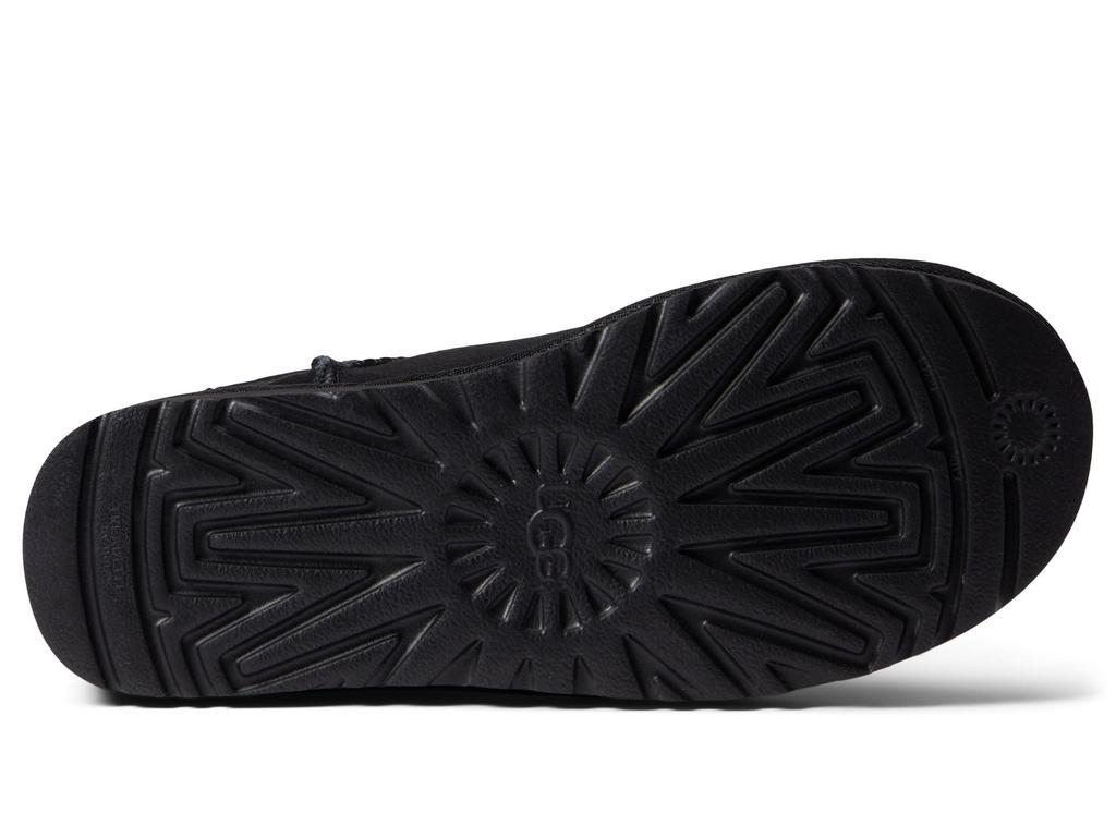 商品UGG|Classic Short II 雪地靴,价格¥1348,第3张图片详细描述