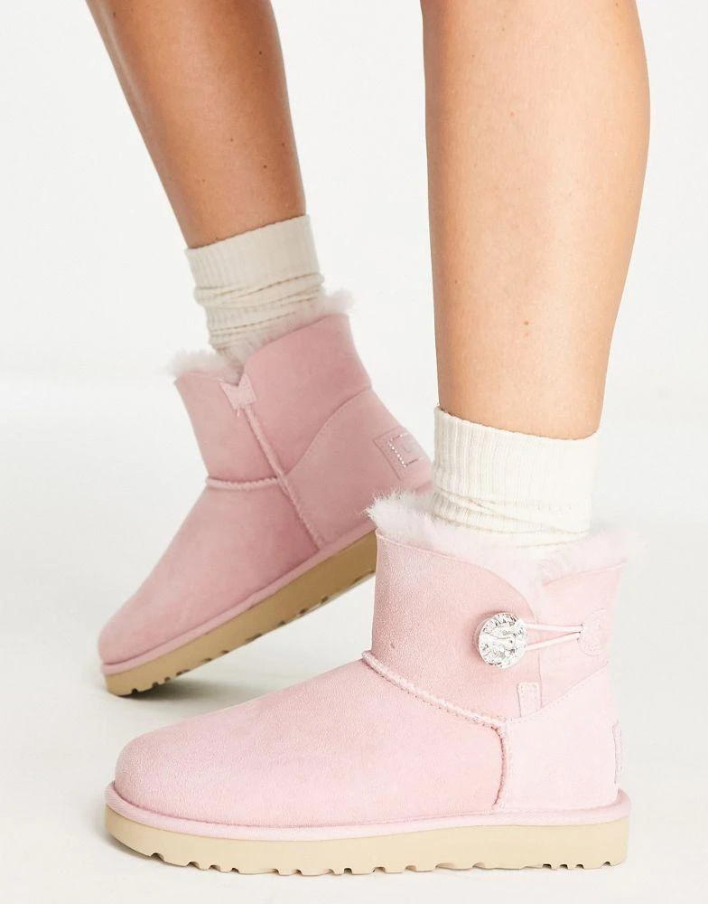 商品UGG|UGG Mini Baileybutton boots in pink,价格¥1407,第1张图片