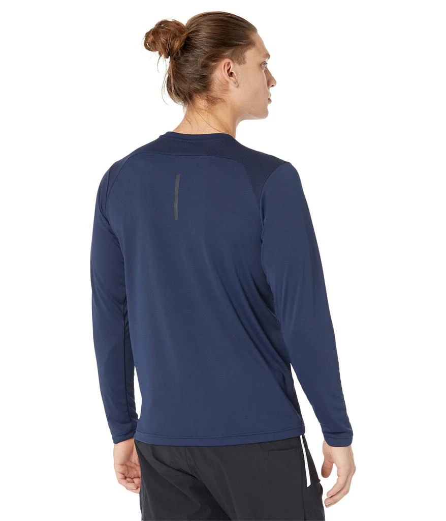商品Oakley|Foundational Training Long Sleeve Tee,价格¥263,第2张图片详细描述