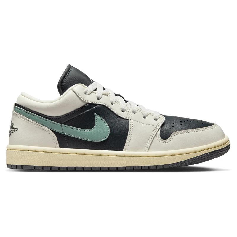商品Jordan|Jordan AJ 1 Low - Women's,价格¥626,第1张图片