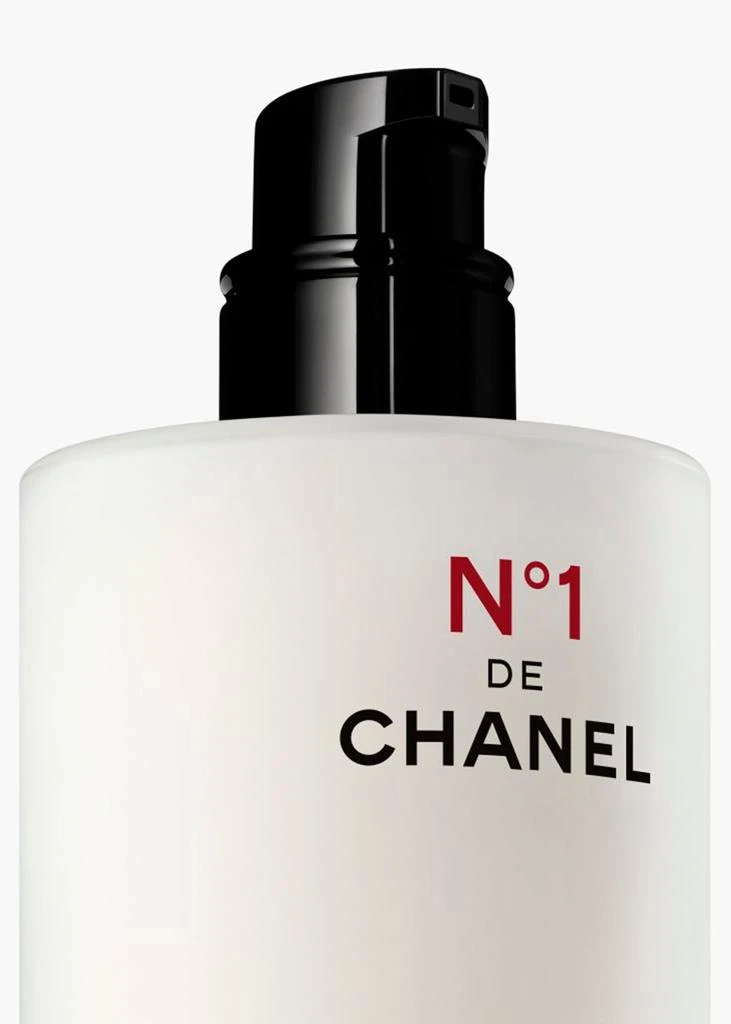 商品Chanel|N°1 DE CHANEL REVITALIZING ESSENCE LOTION ~ Plumps - Unifies - Illuminates,价格¥818,第2张图片详细描述