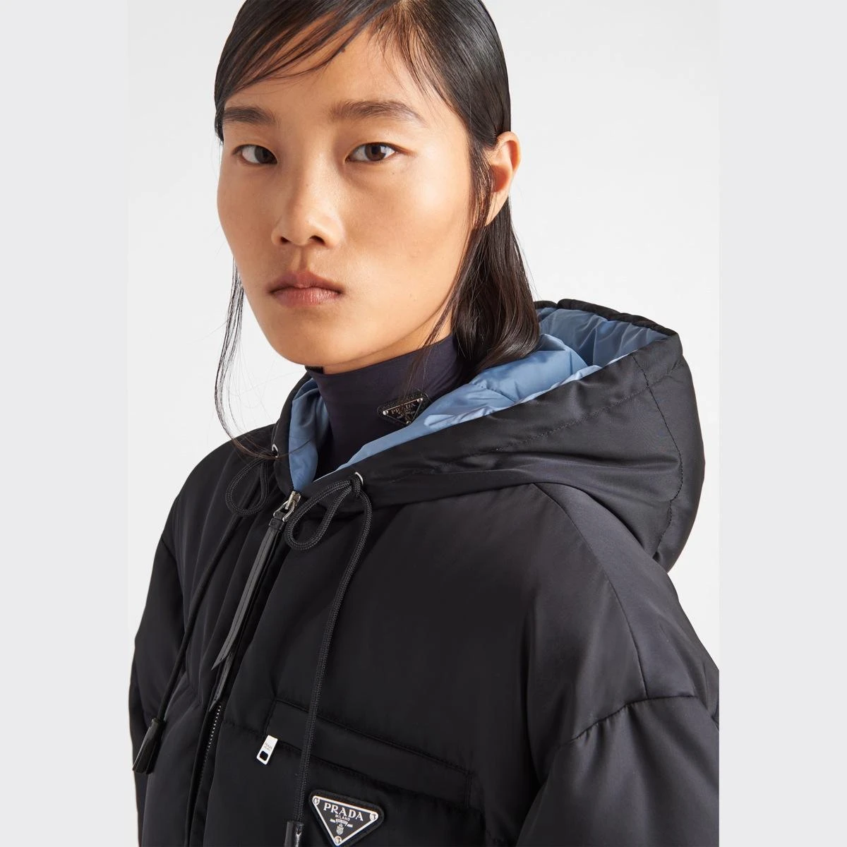 【预售】 普拉达 25秋冬 女士 羽绒服 Re-Nylon 再生尼龙华达呢连帽羽绒外套 29B408_11C9_F0002_S_222  商品