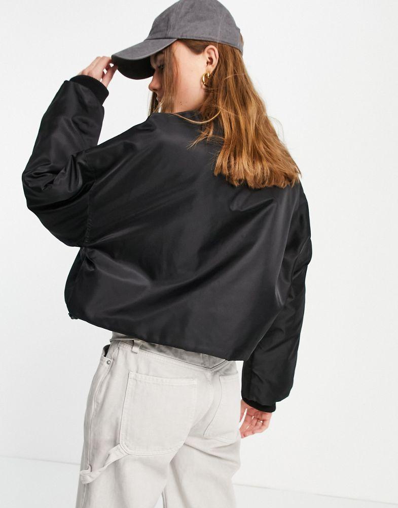 商品Topshop|Topshop cropped collarless bomber jacket in black,价格¥252,第4张图片详细描述