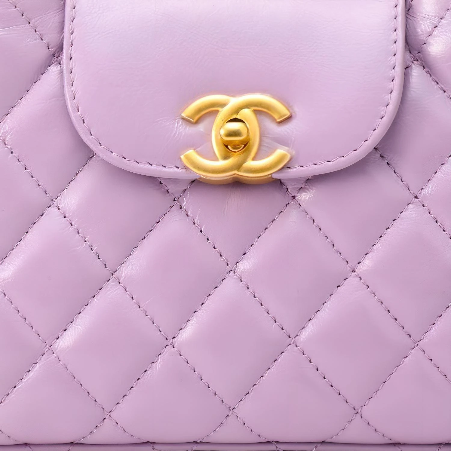商品[国内直发] Chanel|香奈儿 24P Kelly 金标链条带手柄 亮面小牛皮 单肩斜挎手提包 迷你 女款 香芋紫,价格¥48978,第3张图片详细描述