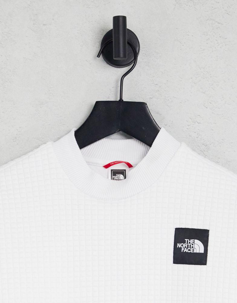 The North Face Mhysa Quilted t-shirt in white商品第3张图片规格展示
