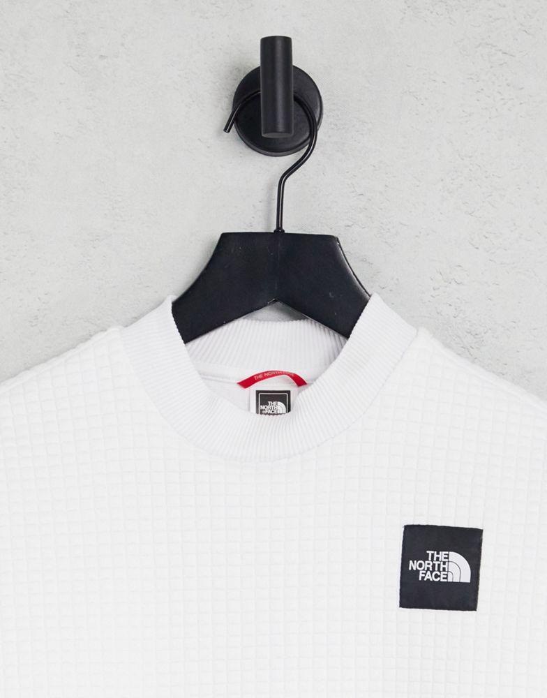 商品The North Face|The North Face Mhysa Quilted t-shirt in white,价格¥223,第5张图片详细描述