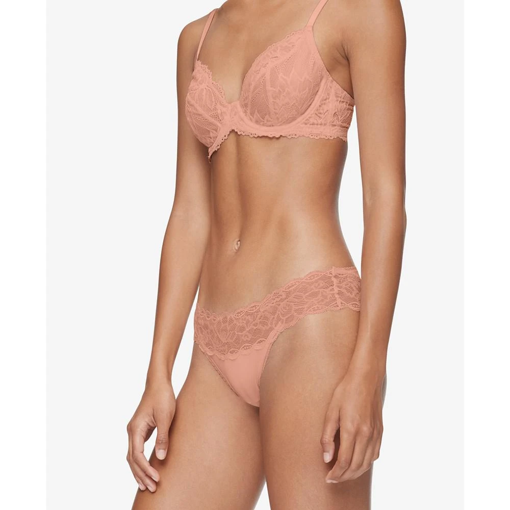 商品Calvin Klein|Calvin Klein Seductive Comfort Lace-Waist Bikini 女式蕾丝底裤,价格¥66,第2张图片详细描述