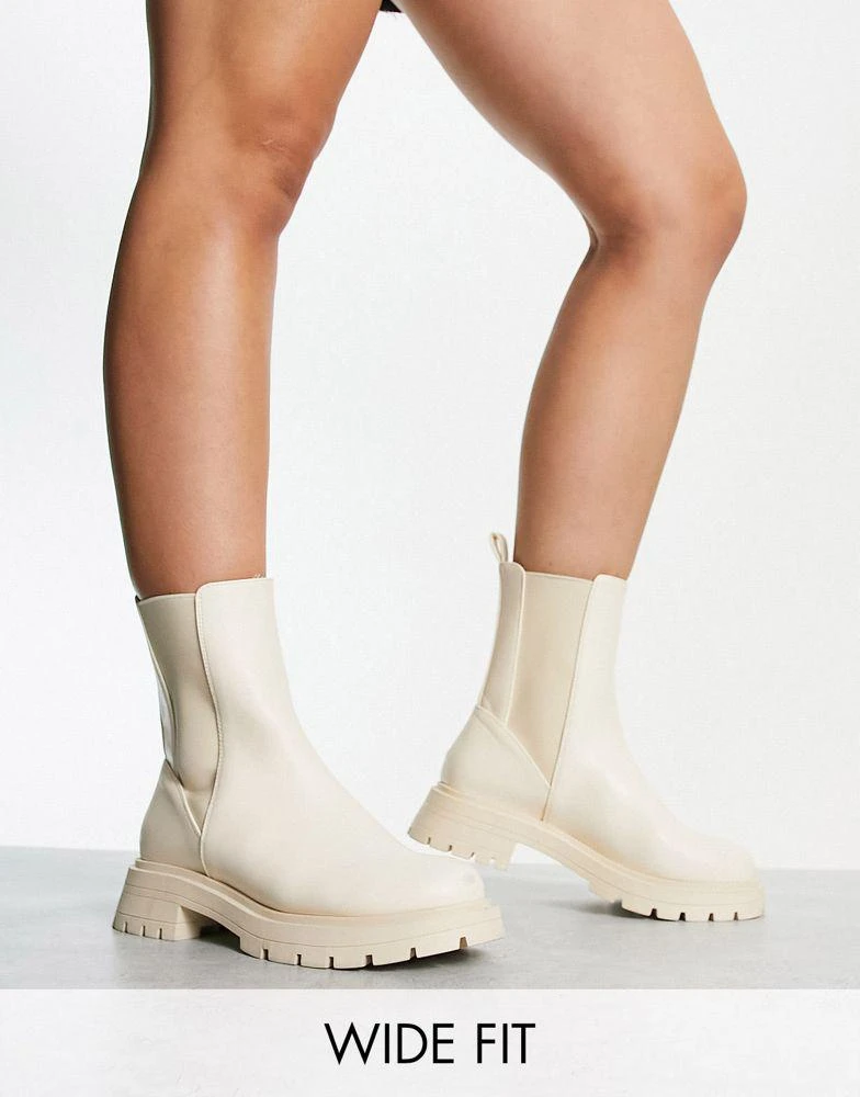 商品ASOS|ASOS DESIGN Wide Fit Alfie chunky chelsea boots in off-white,价格¥304,第1张图片