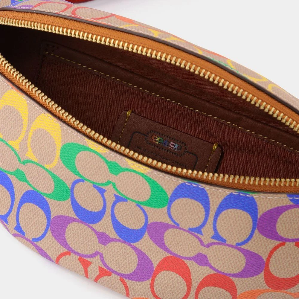 商品Coach|Charter Belt Bag 7 In Signature Rainbow,价格¥4154,第4张图片详细描述