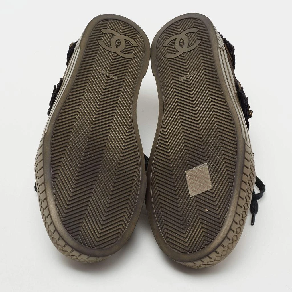 Chanel Metallic Suede Camellia Low-Top Sneakers Size 37.5 商品
