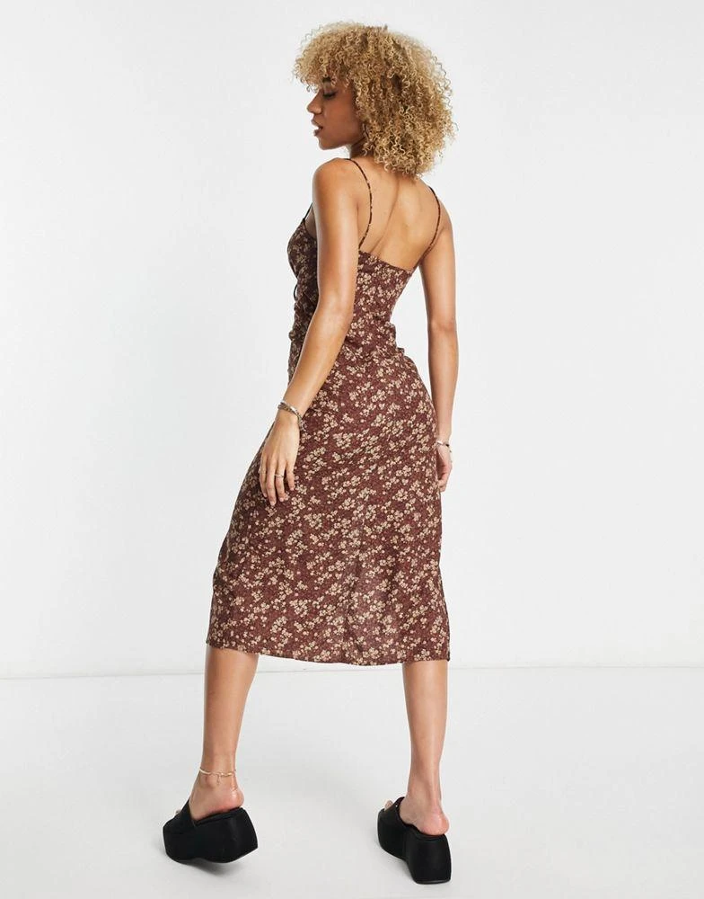 商品Motel|Motel strappy midi tea dress with ruched bust in brown floral,价格¥434,第2张图片详细描述