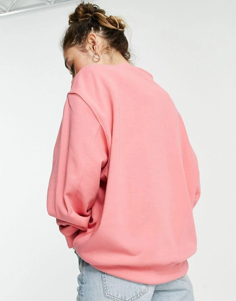 商品Adidas|adidas Originals essentials oversized central logo sweatshirt in pink,价格¥227,第2张图片详细描述
