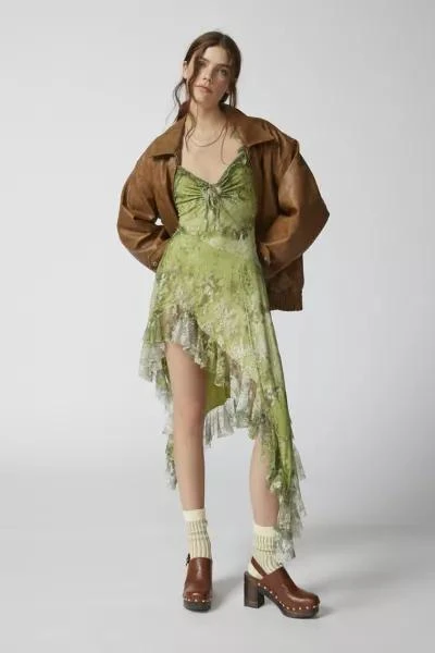 商品Urban Outfitters|UO Hyacinth Lace Spliced Midi Dress,价格¥1127,第2张图片详细描述