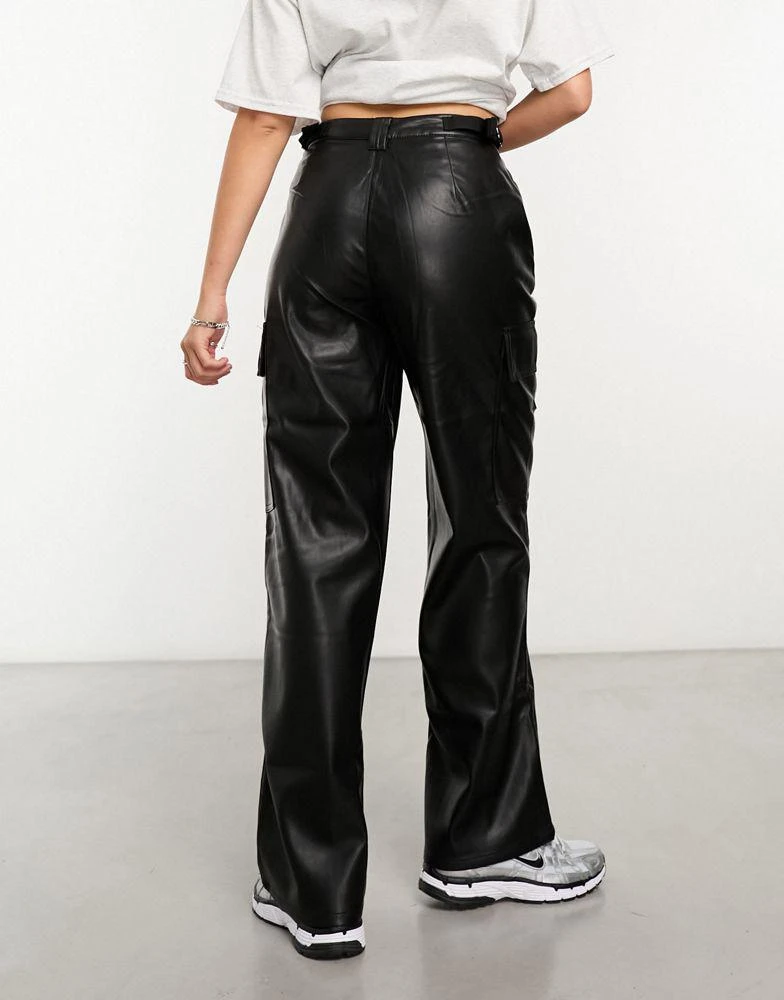商品ASOS|ASOS DESIGN faux leather cargo trousers in black,价格¥267,第3张图片详细描述
