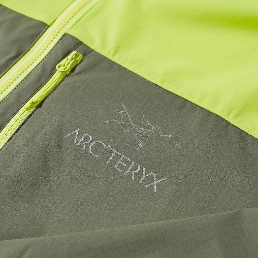 商品Arc'teryx|Arc'teryx Squamish Hooded Jacket,价格¥1119,第3张图片详细描述
