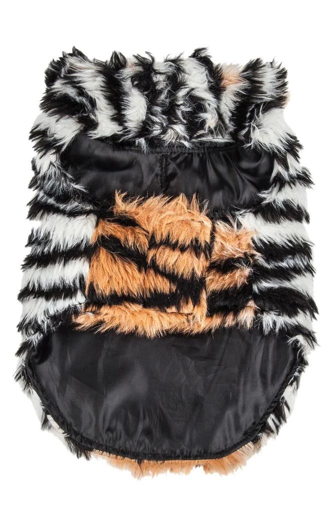 商品PET LIFE|LUXE Tigerbone Glamourous Patterned Faux Fur Dog Coat,价格¥330,第2张图片详细描述
