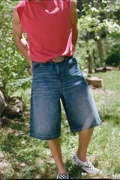 商品BDG|BDG Astro Baggy Washed Denim Jort,价格¥517,第1张图片