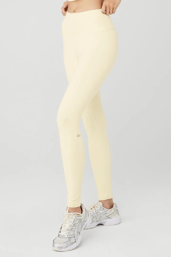 商品Alo|High-Waist Airbrush Legging - French Vanilla,价格¥586,第3张图片详细描述