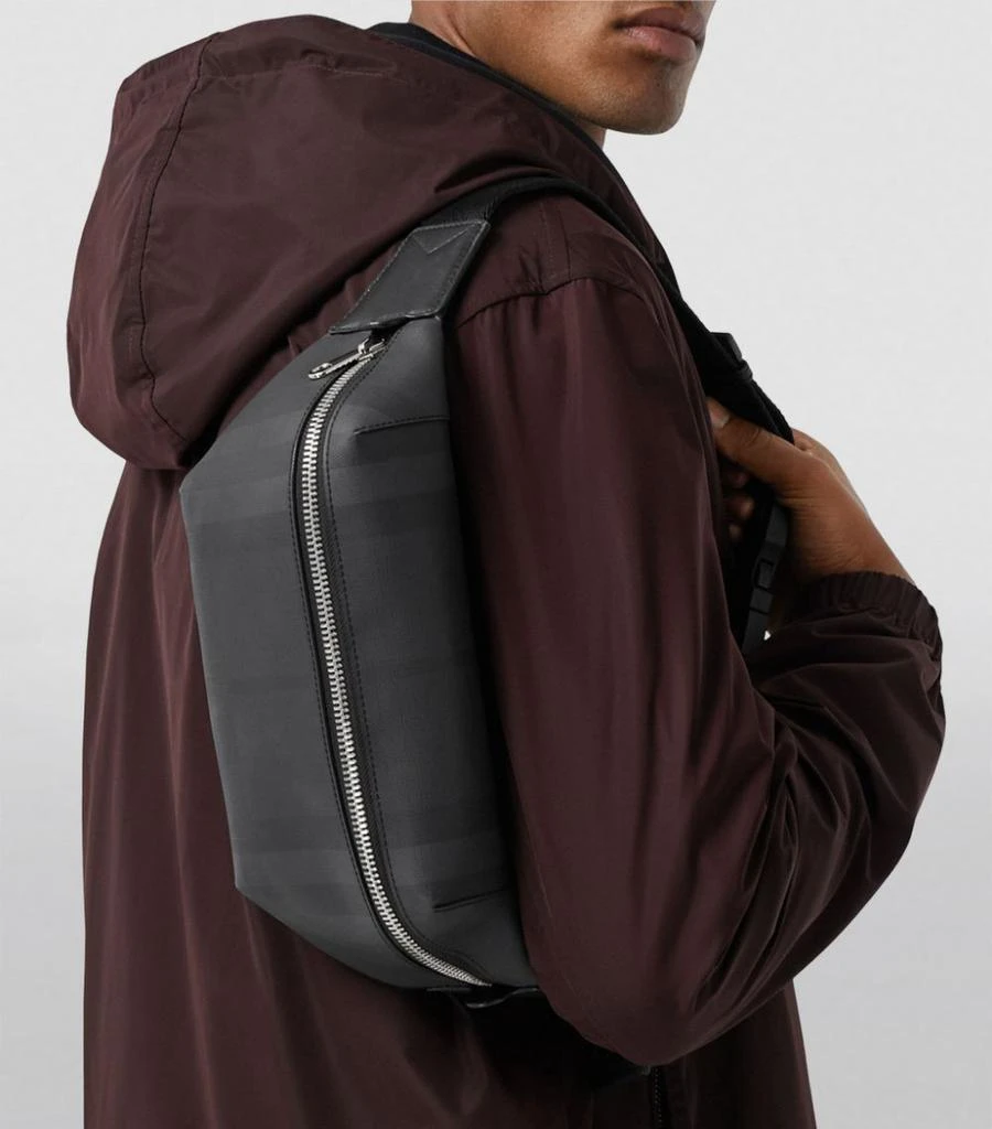 Leather London Check Belt Bag 商品