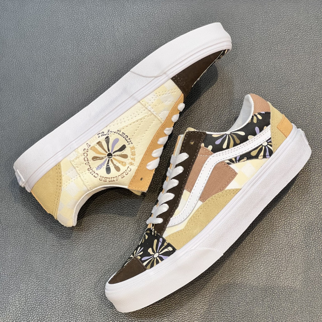 【韩国直邮|包邮包税】万斯[VANS] Ua Old Skool Patchwork # Divine # 女士鞋 # multi/true white (VN0A7Q4PAS0)商品第4张图片规格展示