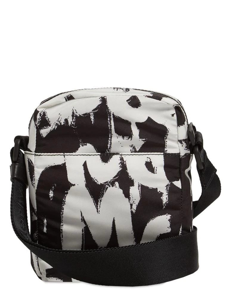 商品Alexander McQueen|Logo Print Mini Nylon Messenger Bag,价格¥5583,第4张图片详细描述