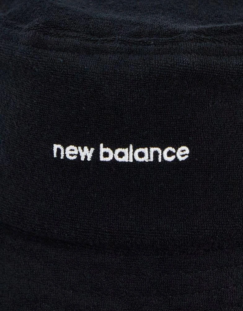 商品New Balance|New Balance logo terry bucket hat in black,价格¥178,第2张图片详细描述