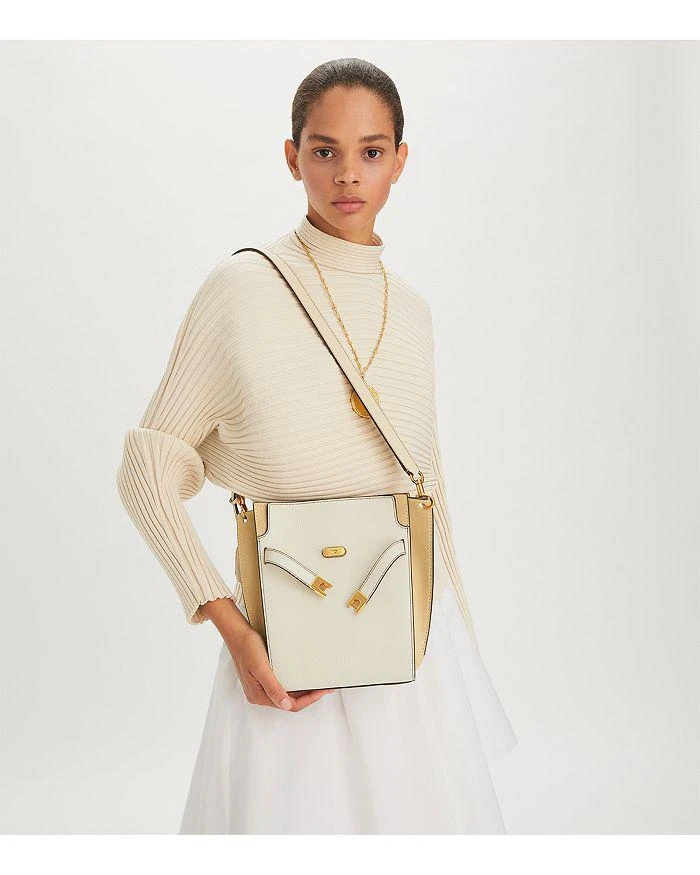 商品Tory Burch|Lee Radziwill Pebbled Double Bucket Bag,价格¥4486,第2张图片详细描述