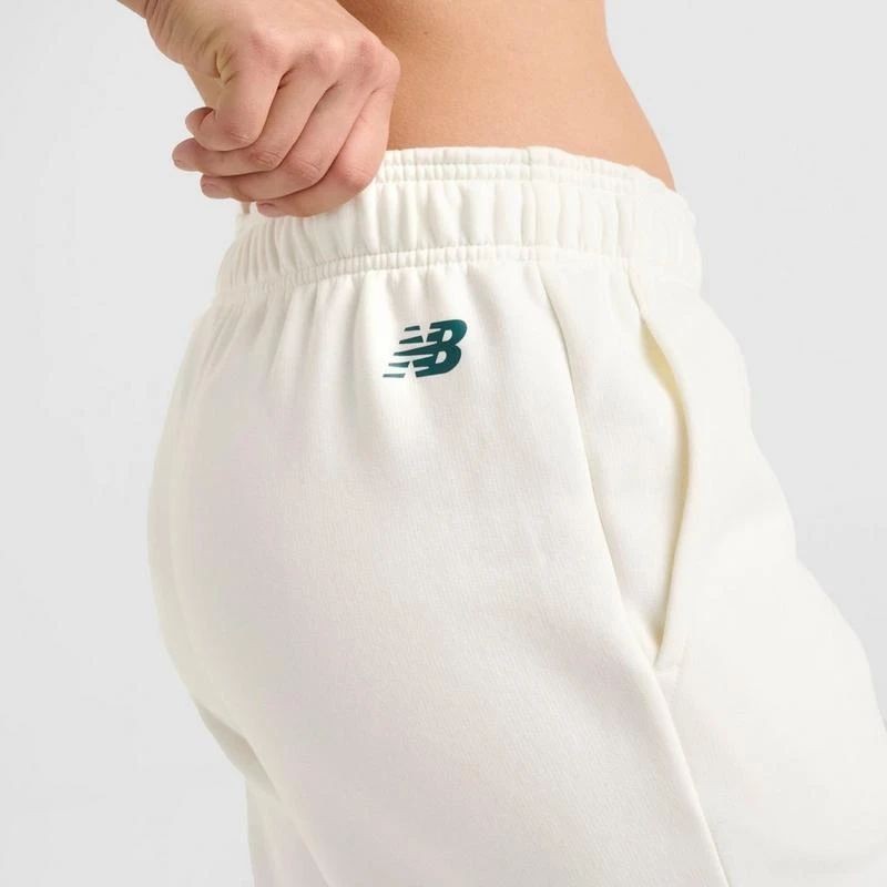 Women's New Balance Logo Cuffed Jogger Pants 商品