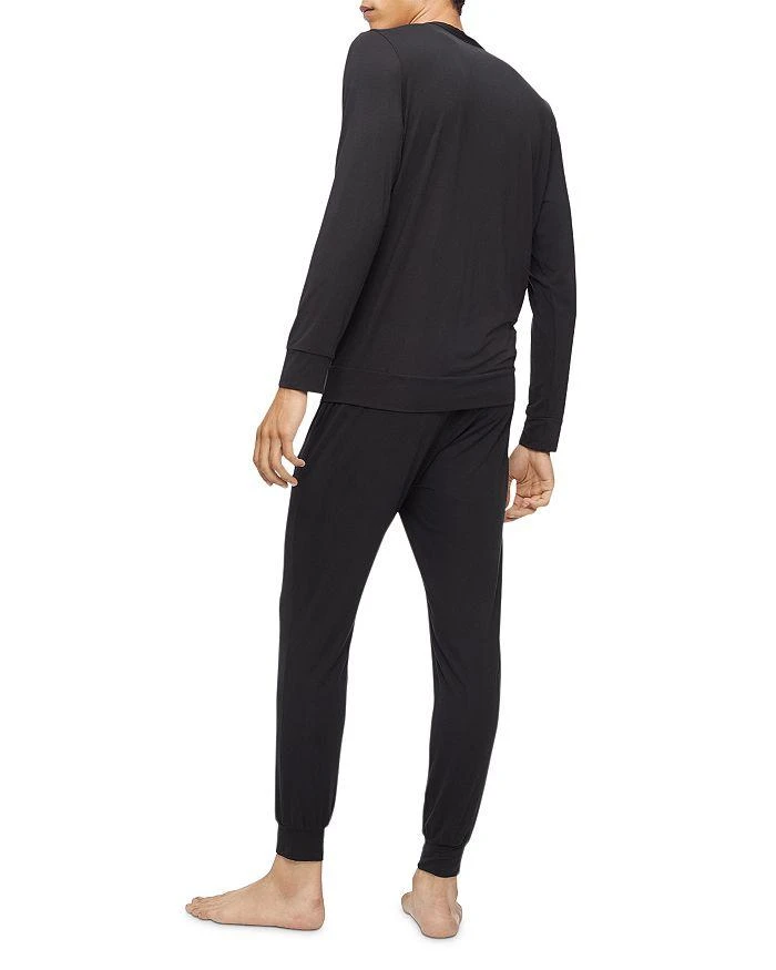 商品Calvin Klein|Ultra Soft Modern Lounge Sweatshirt,价格¥364,第2张图片详细描述