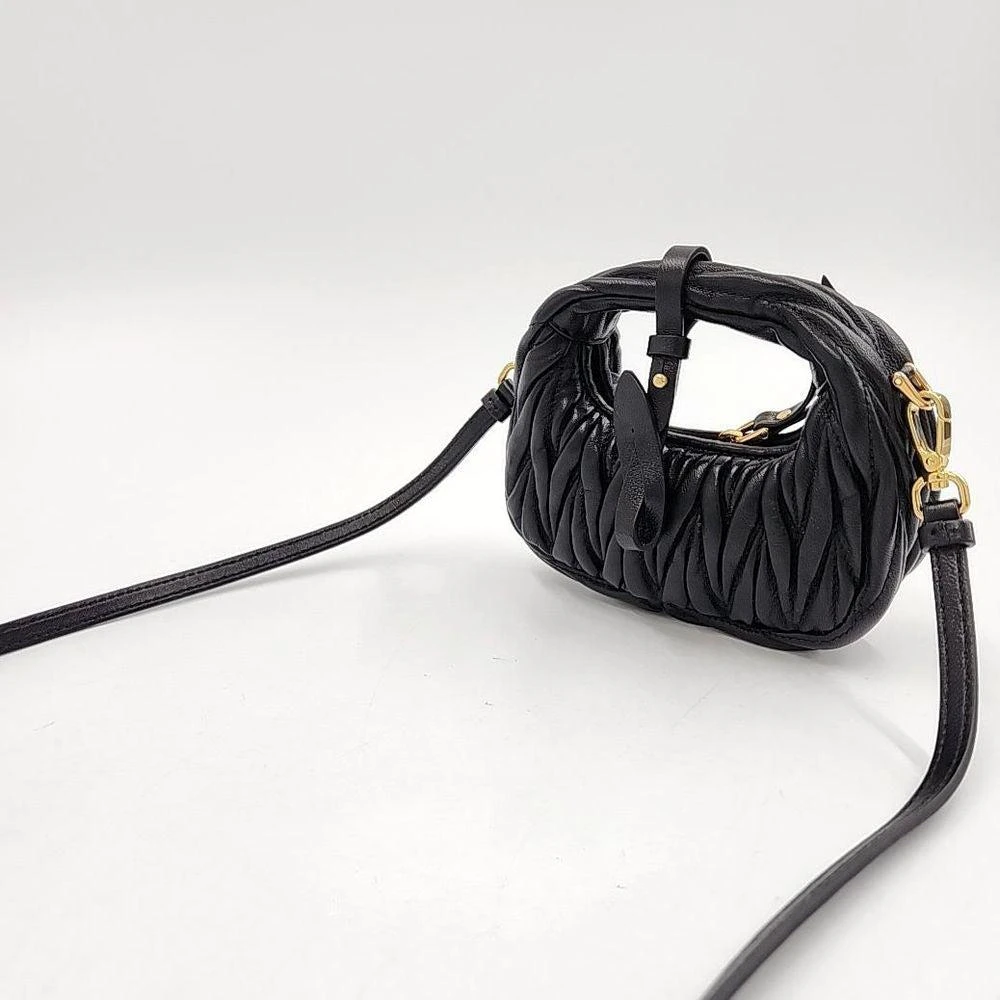 商品[二手商品] Miu Miu|Wander Matrace Hobo Bag Micro,价格¥8546,第2张图片详细描述