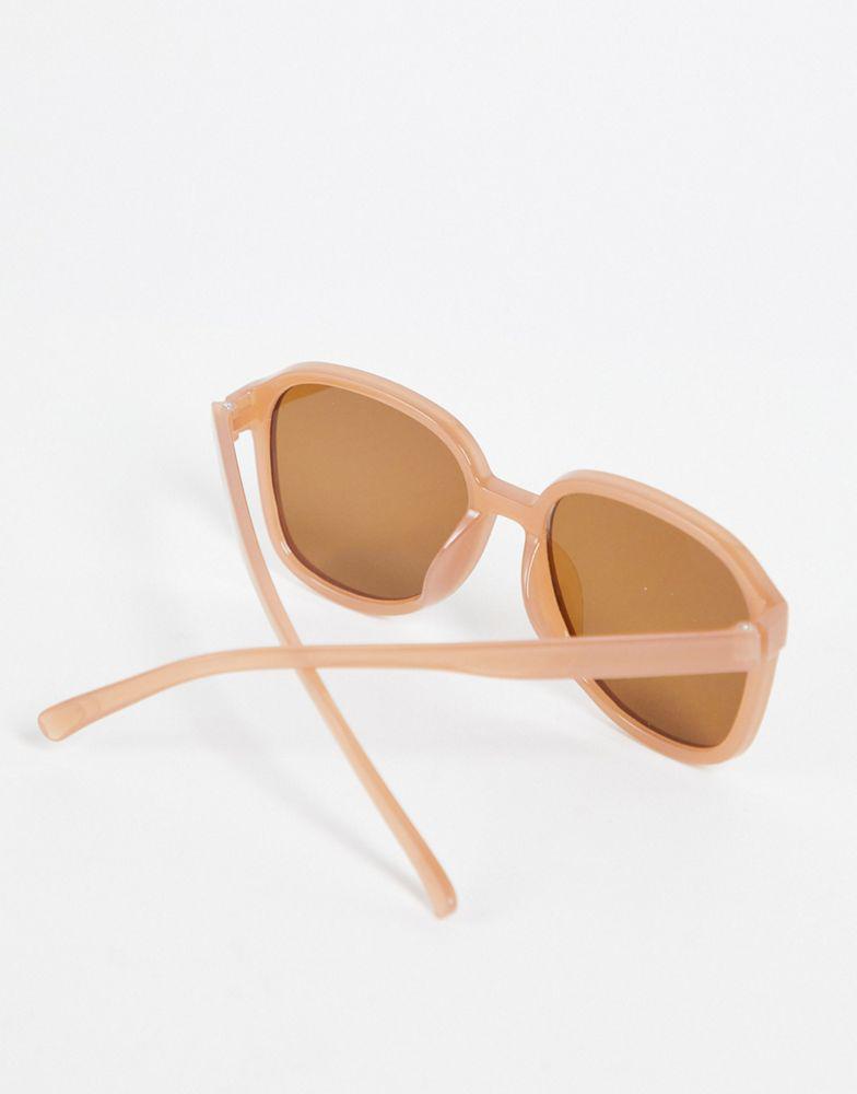 ASOS DESIGN oversized square sunglasses with brown lens in taupe - BROWN商品第2张图片规格展示