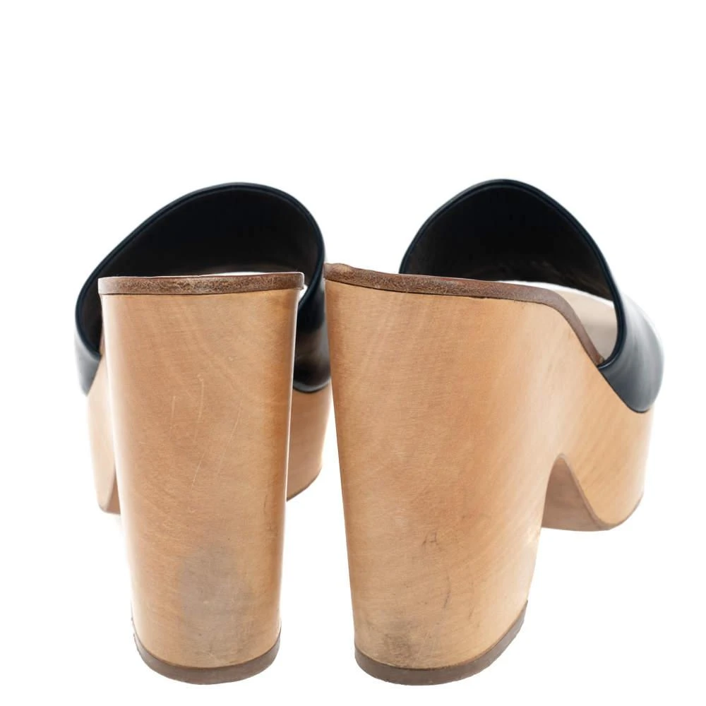 商品[二手商品] Chanel|Chanel Cream/Blue Patent Leather CC Wooden Clogs Sandals Size 37.5,价格¥3180,第5张图片详细描述