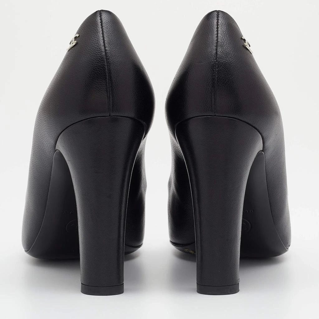 商品[二手商品] Chanel|Chanel Black Leather CC Chain Link Detail Open Toe Pumps Size 37,价格¥3179,第5张图片详细描述