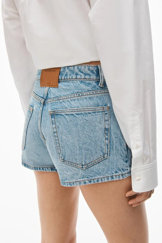 SHORTY HIGH-RISE SHORT IN DENIM 商品