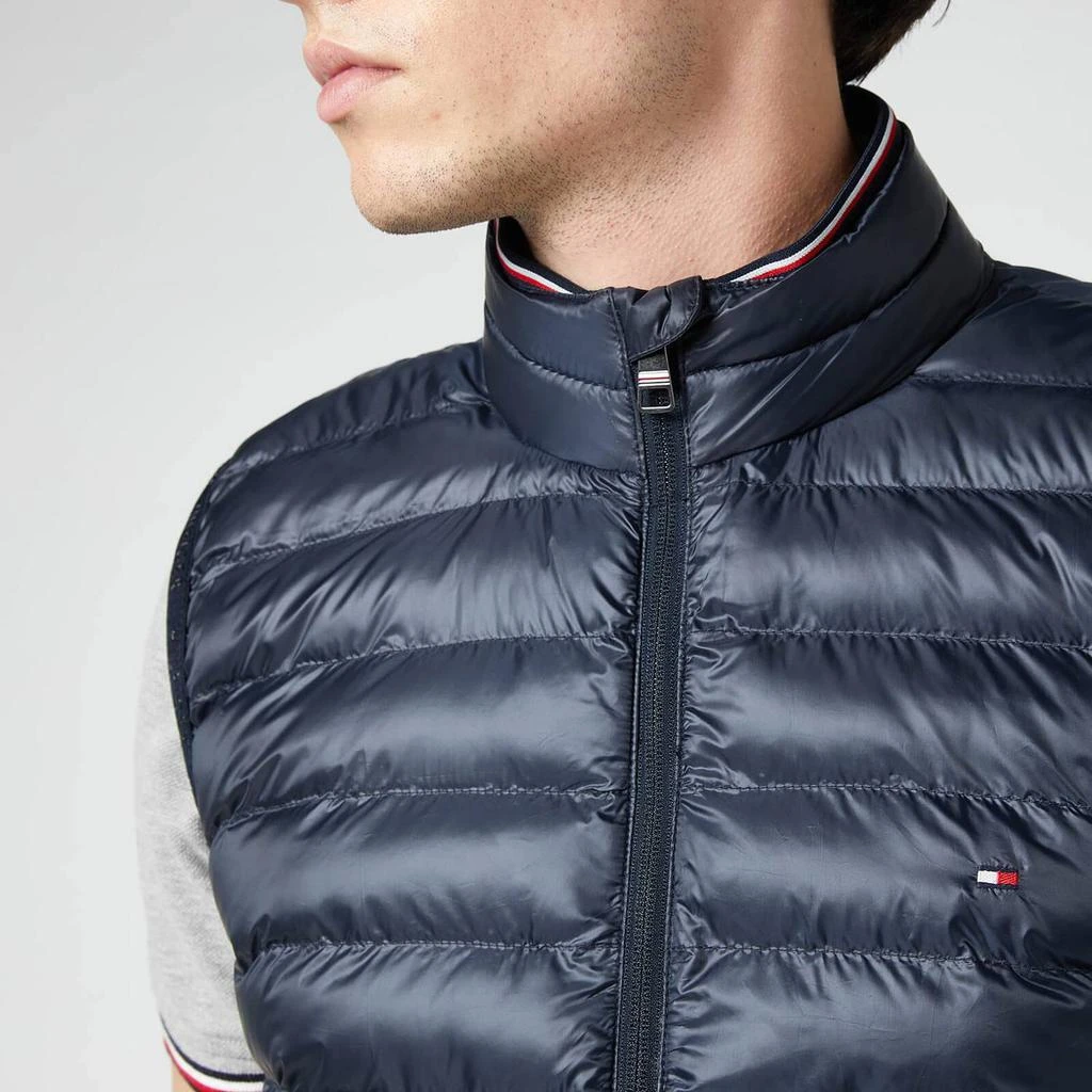 商品Tommy Hilfiger|Tommy Hilfiger Men's Packable Circular Gilet - Desert Sky,价格¥1005,第3张图片详细描述